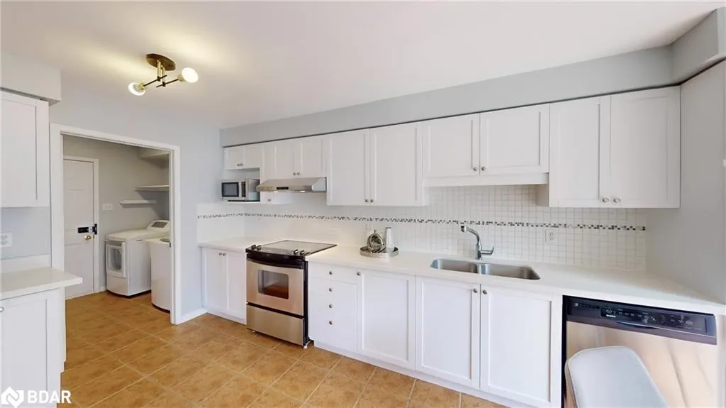 1290 Heritage Way, #42