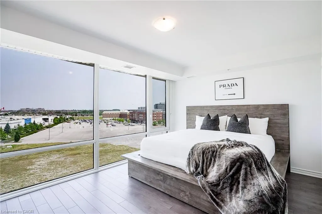 150 Oak Park Boulevard, #513