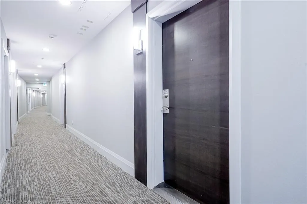 150 Oak Park Boulevard, #513