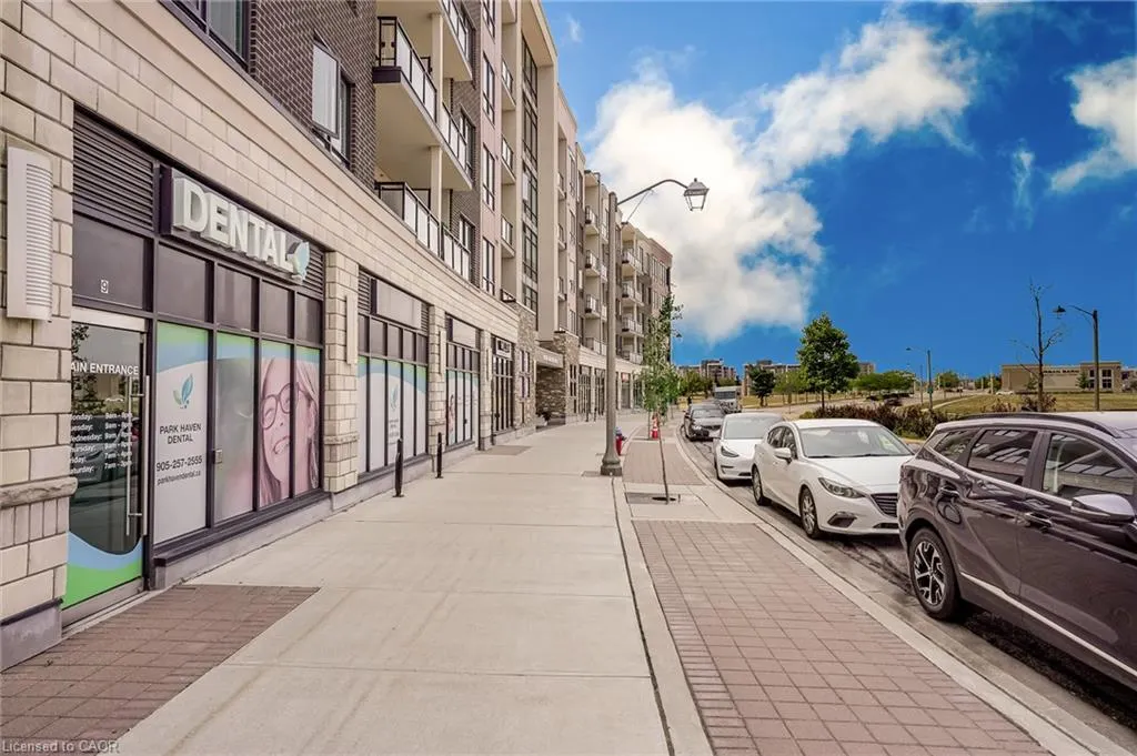 150 Oak Park Boulevard, #513