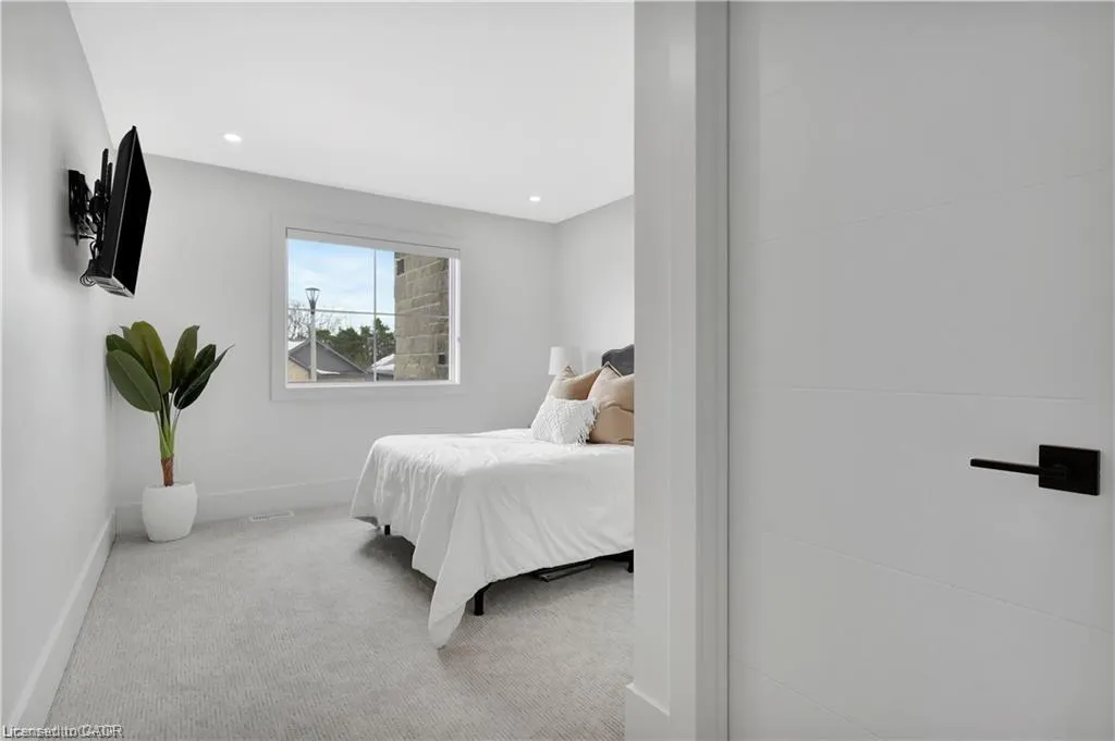 LOT 1 Avery Place