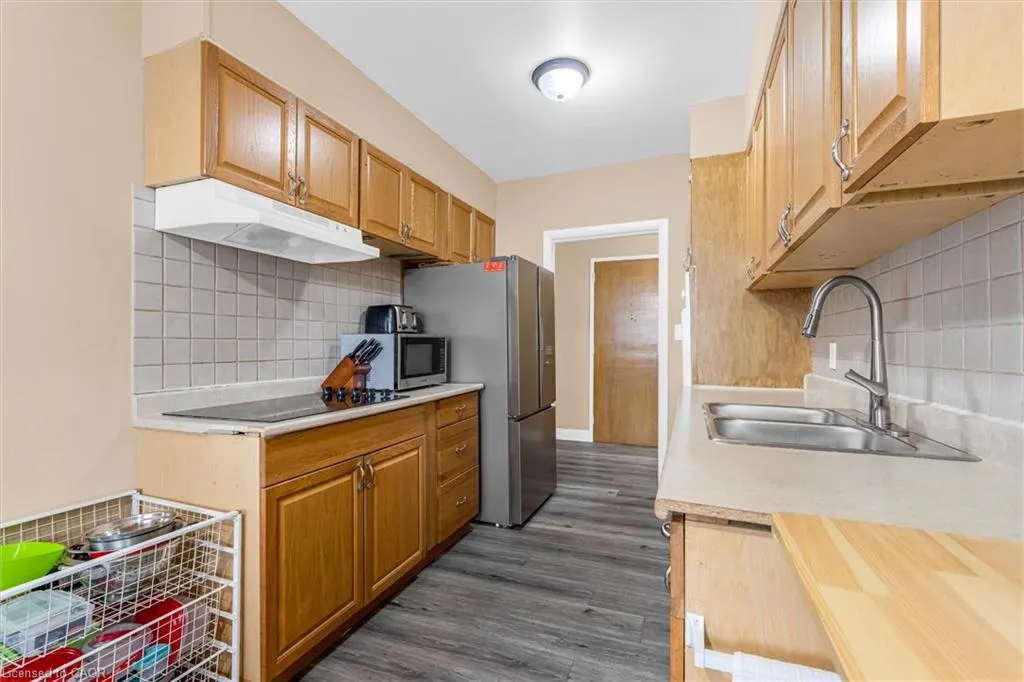 510 Queenston Road, #306