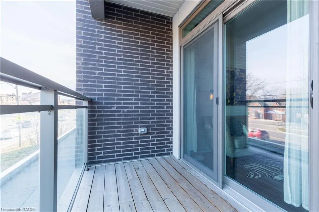 457 Plains Road E, #209