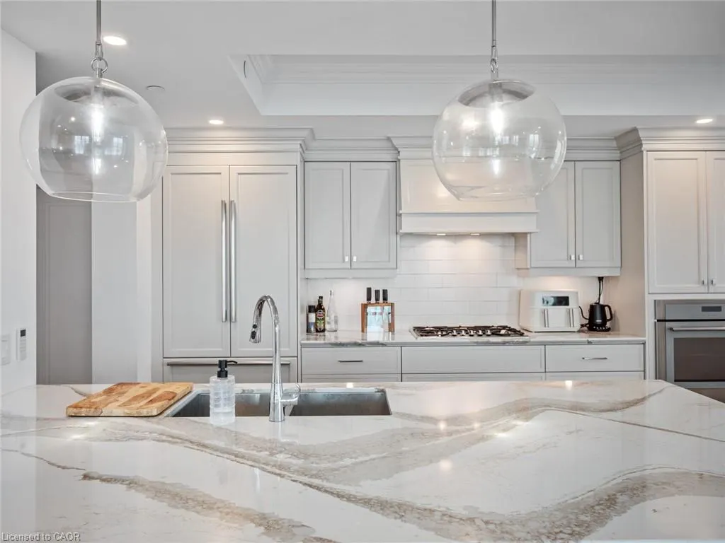 2060 Lakeshore Road, #1504