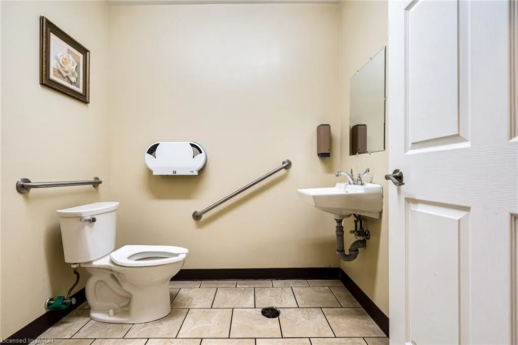 1172 Wilson Street W, #3