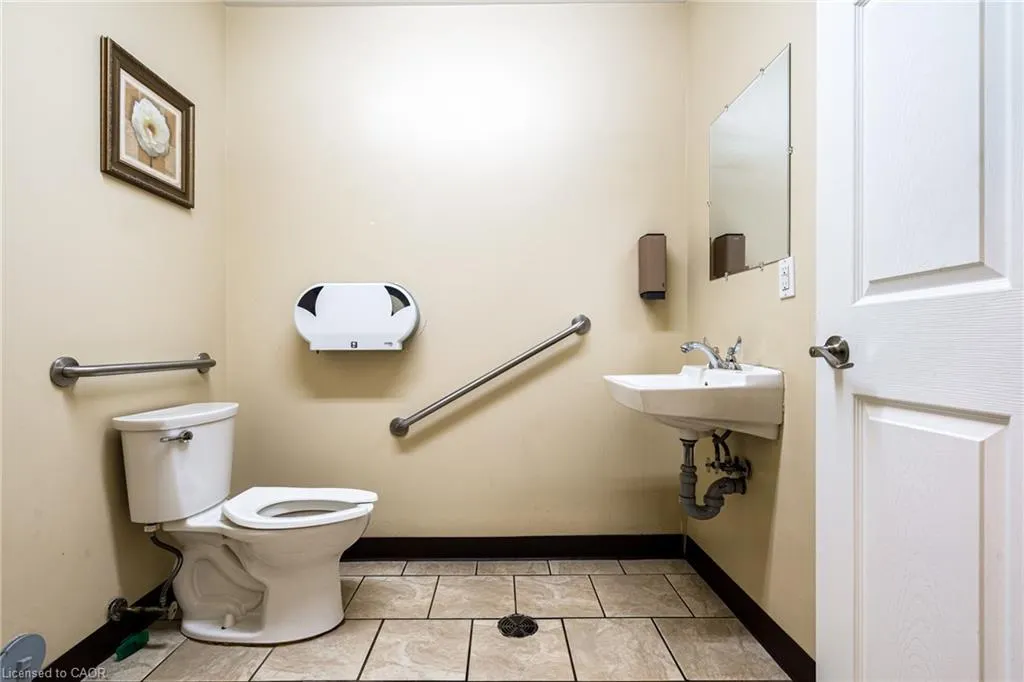 1172 Wilson Street W, #3