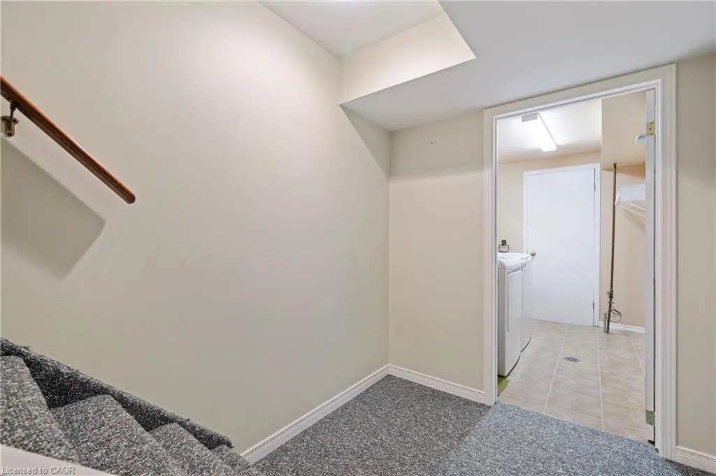 1809 Upper Wentworth Street, #14