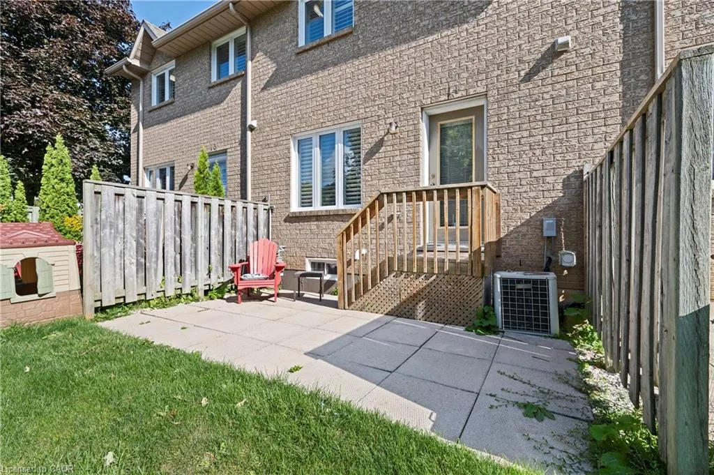 1809 Upper Wentworth Street, #14