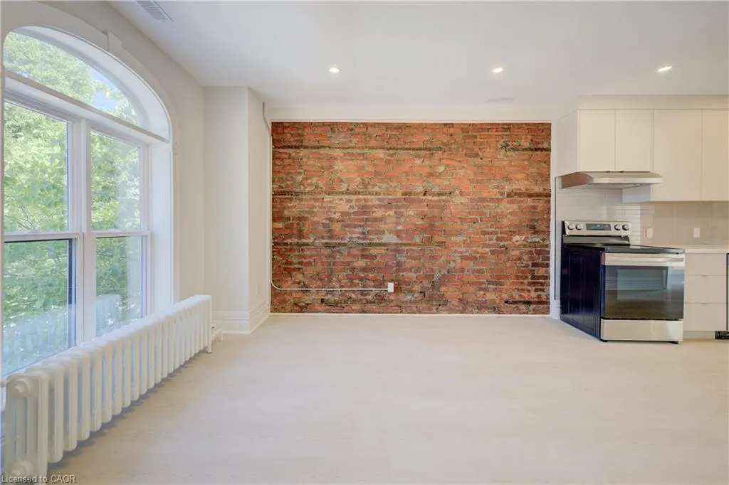 232 Park Street N, #Apt #2