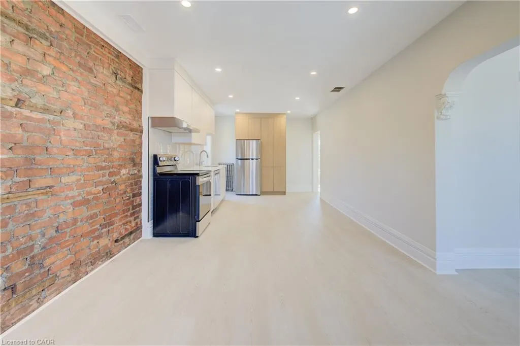 232 Park Street N, #Apt #2