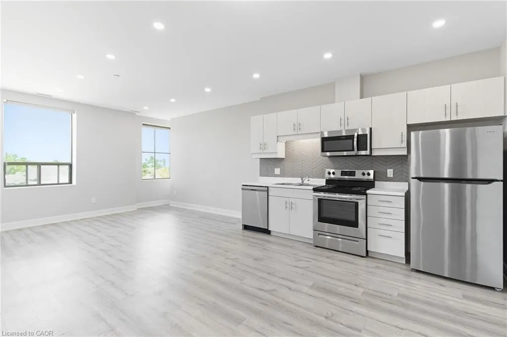 2668 Binbrook Road, #208
