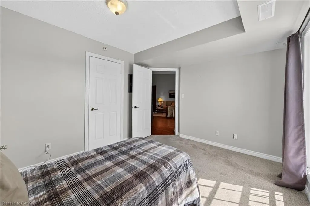 2055 Appleby Line, #402