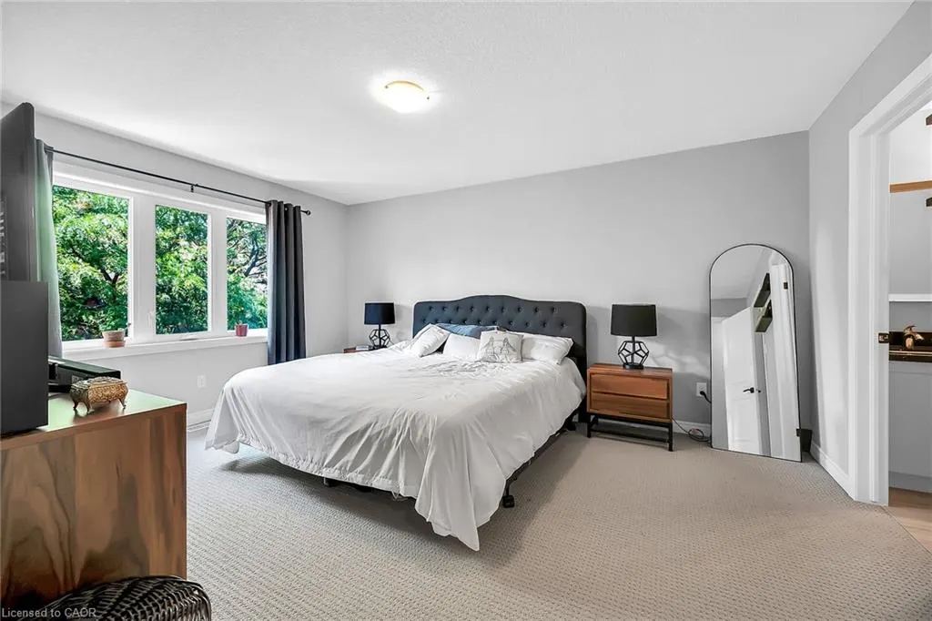 120 Vineberg Drive, #4
