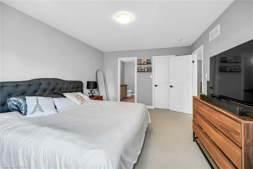 120 Vineberg Drive, #4