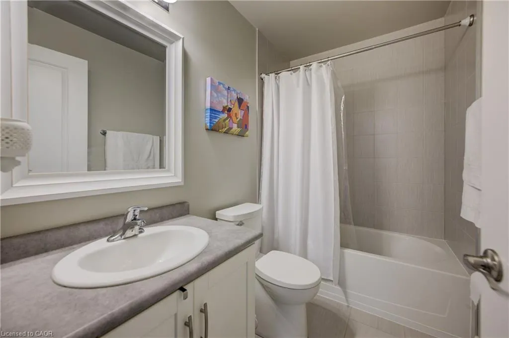 44 Flamboro Street, #7