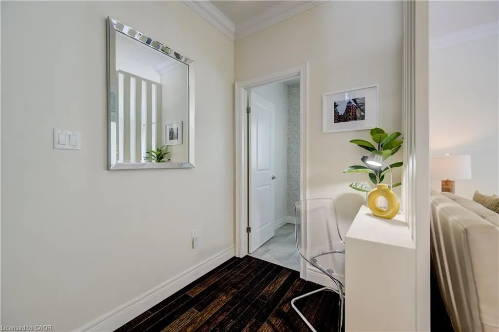 44 Flamboro Street, #7