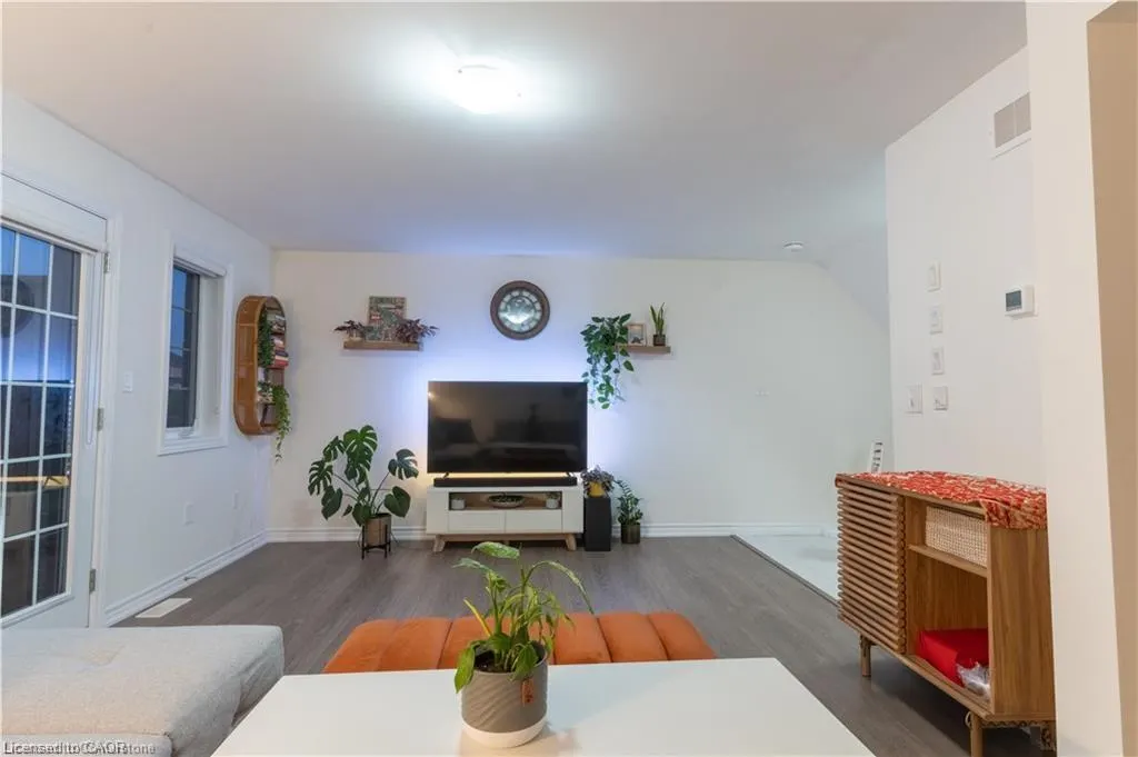 85 Mullin Drive, #20B