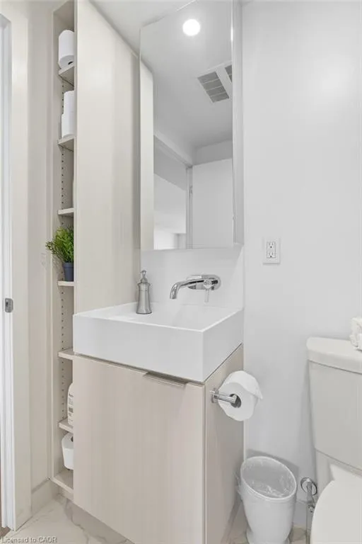 370 Martha Street, #1805