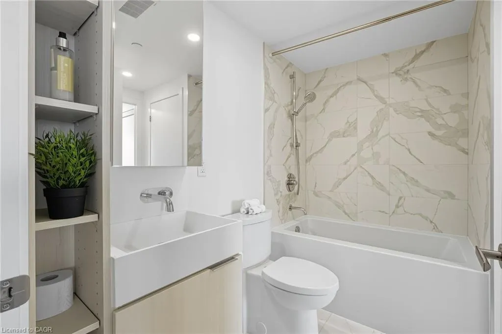 370 Martha Street, #1805