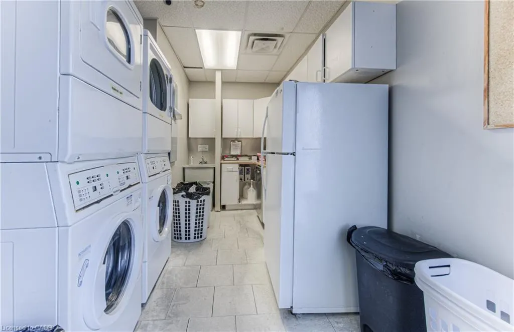 370 University Avenue E, #105