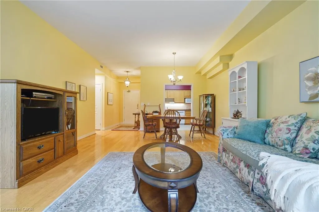77 Governors Road, #102