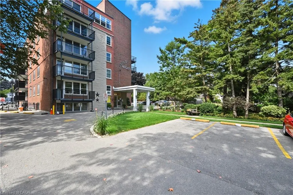 1377 Lakeshore Road, #104