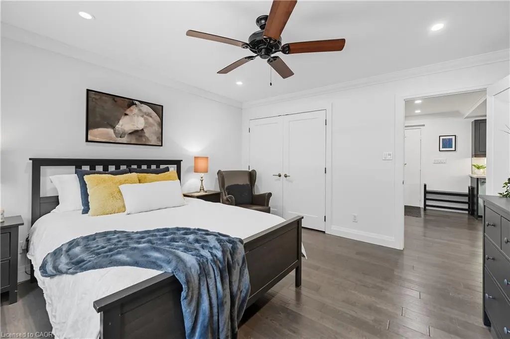 1377 Lakeshore Road, #104
