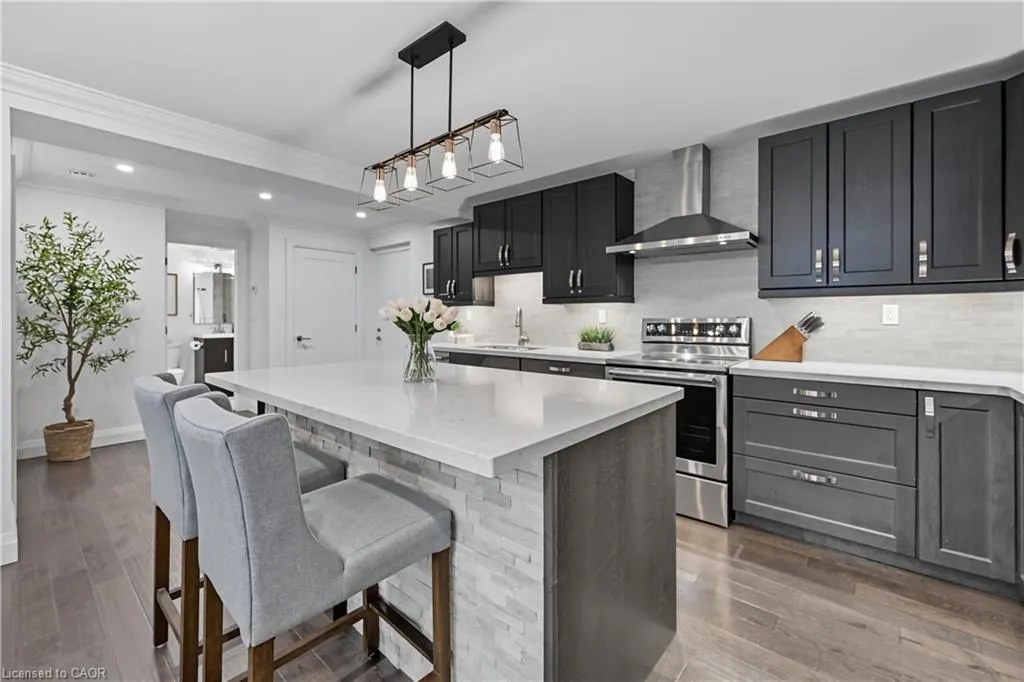 1377 Lakeshore Road, #104