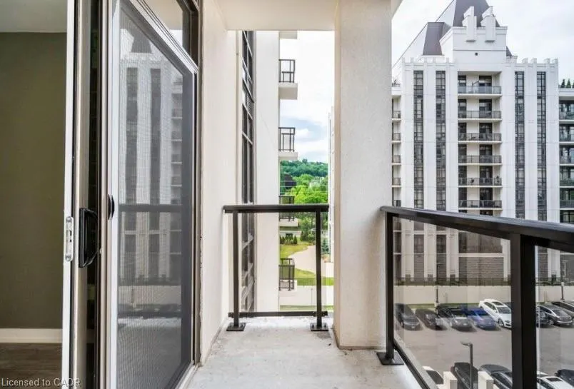 81 Robinson Street, #503