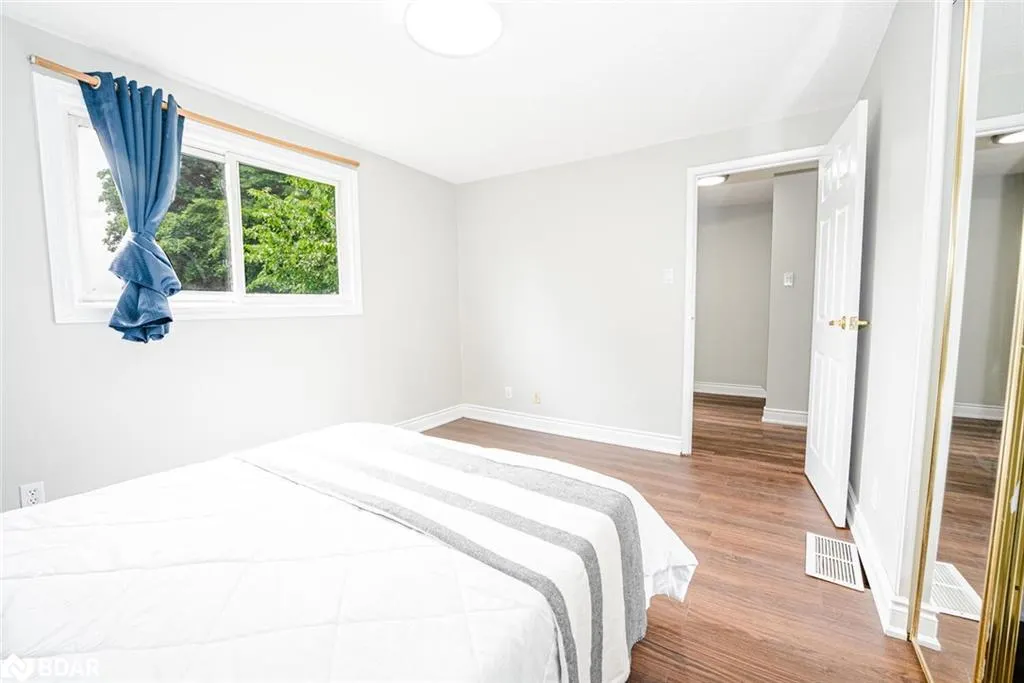 88 Harcourt Crescent