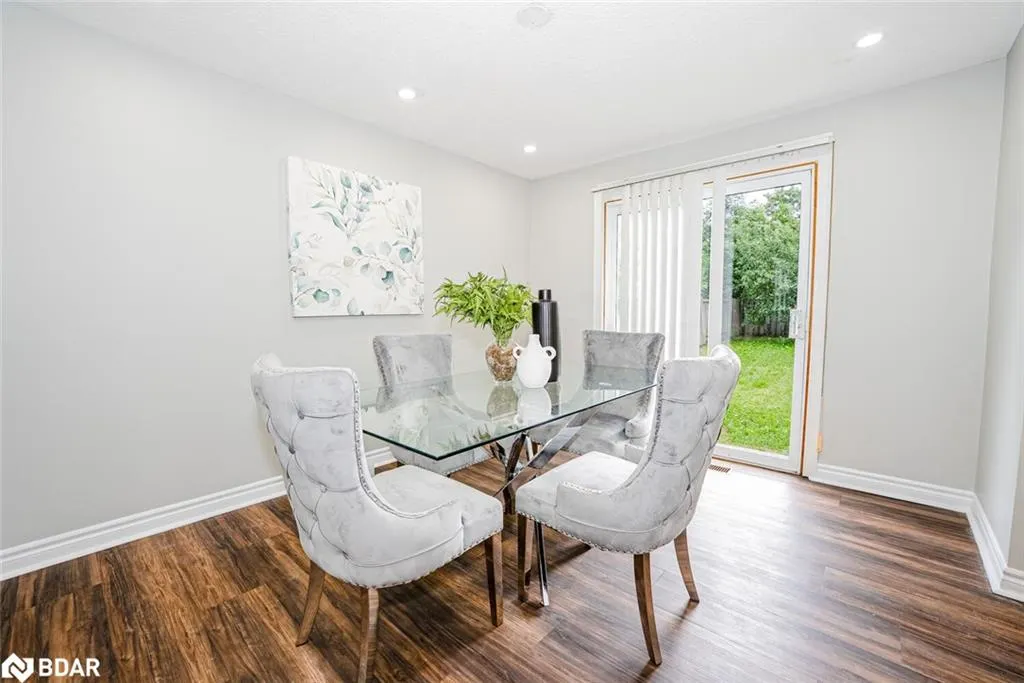 88 Harcourt Crescent