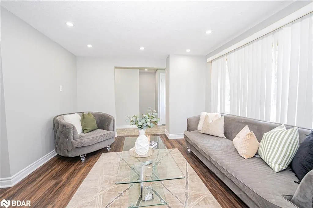 88 Harcourt Crescent
