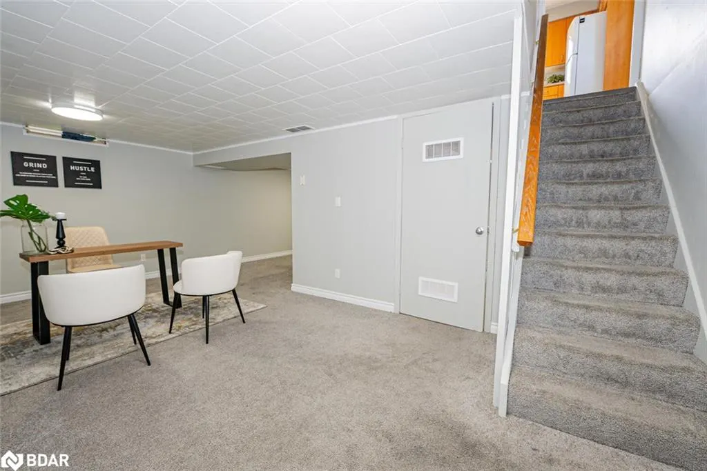 88 Harcourt Crescent