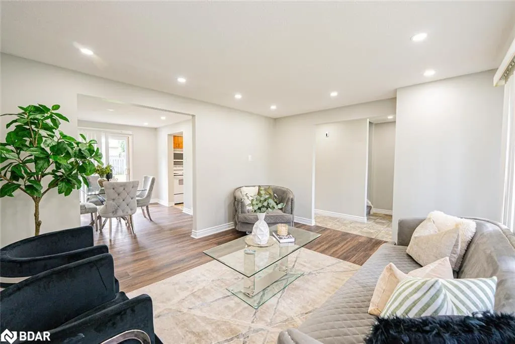 88 Harcourt Crescent