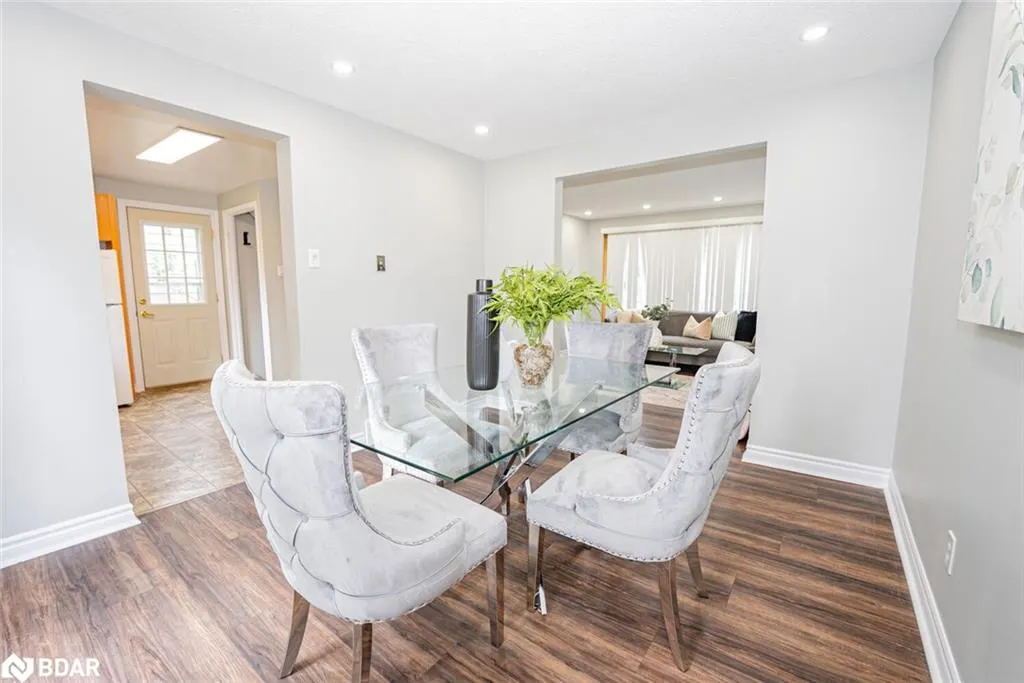 88 Harcourt Crescent