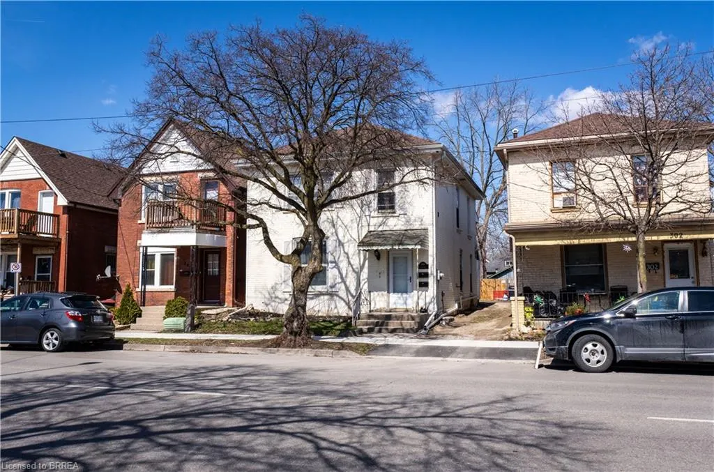300 Dalhousie Street