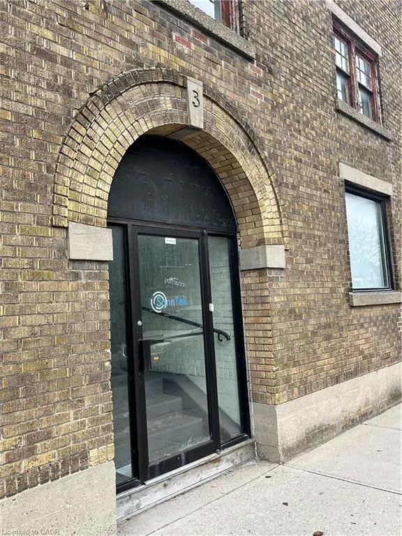 3 Regina Street N, #A2