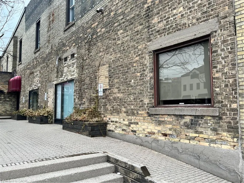 3 Regina Street N, #A2