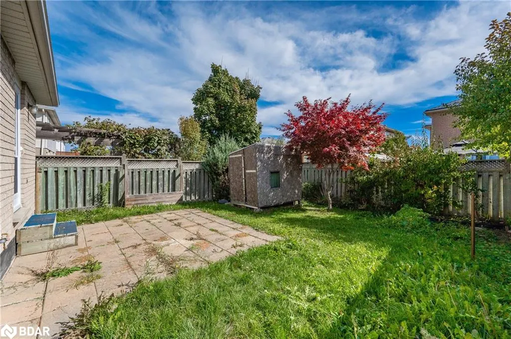 4 Bronwyn Place
