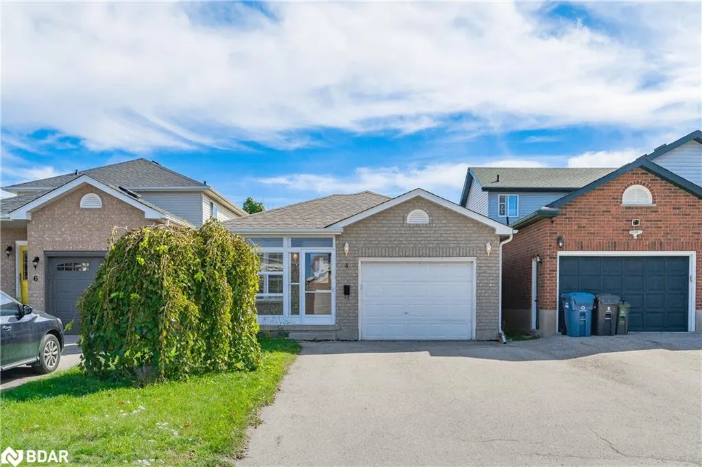 4 Bronwyn Place