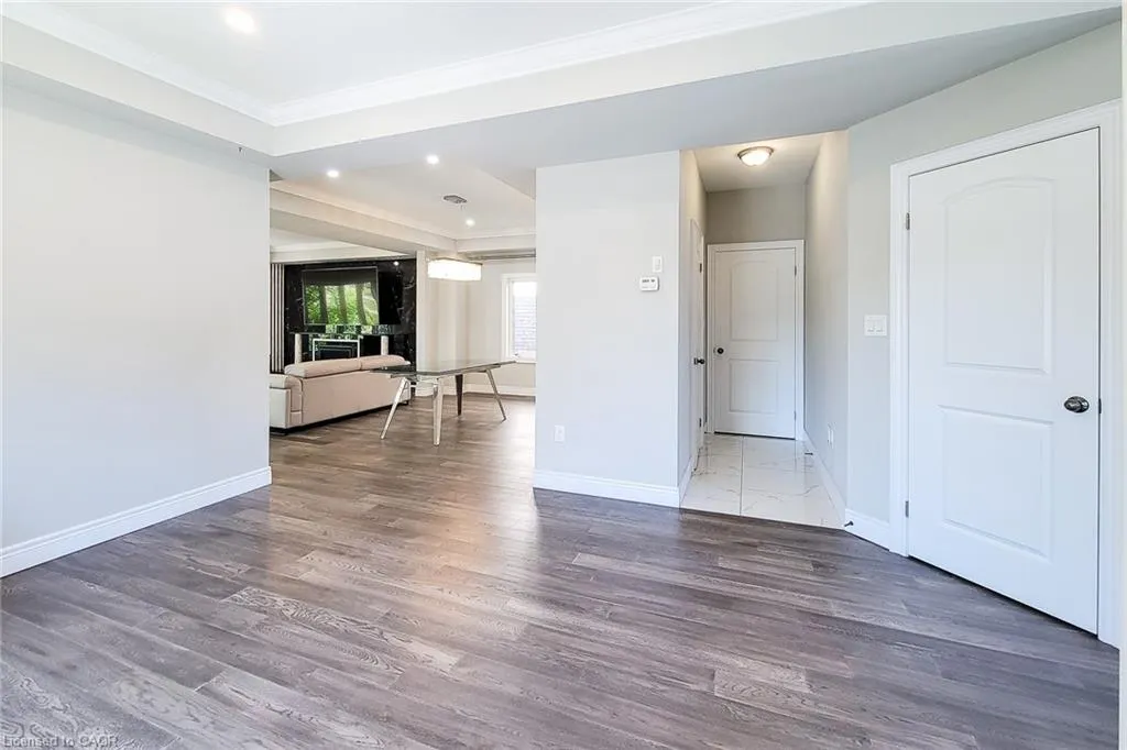 1261 Mohawk Road W, #5
