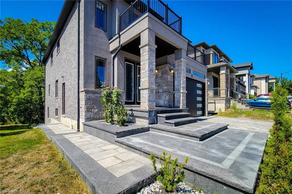 1261 Mohawk Road W, #5