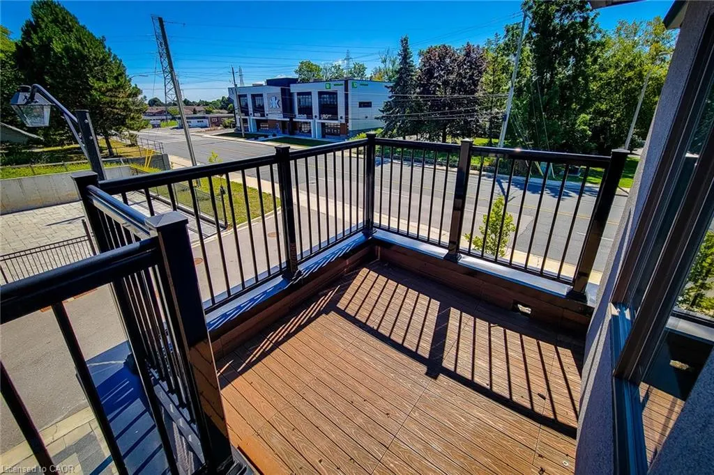 1261 Mohawk Road W, #5