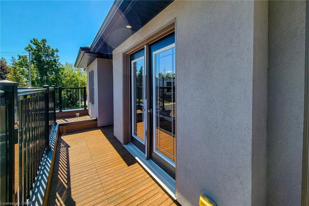 1261 Mohawk Road W, #5