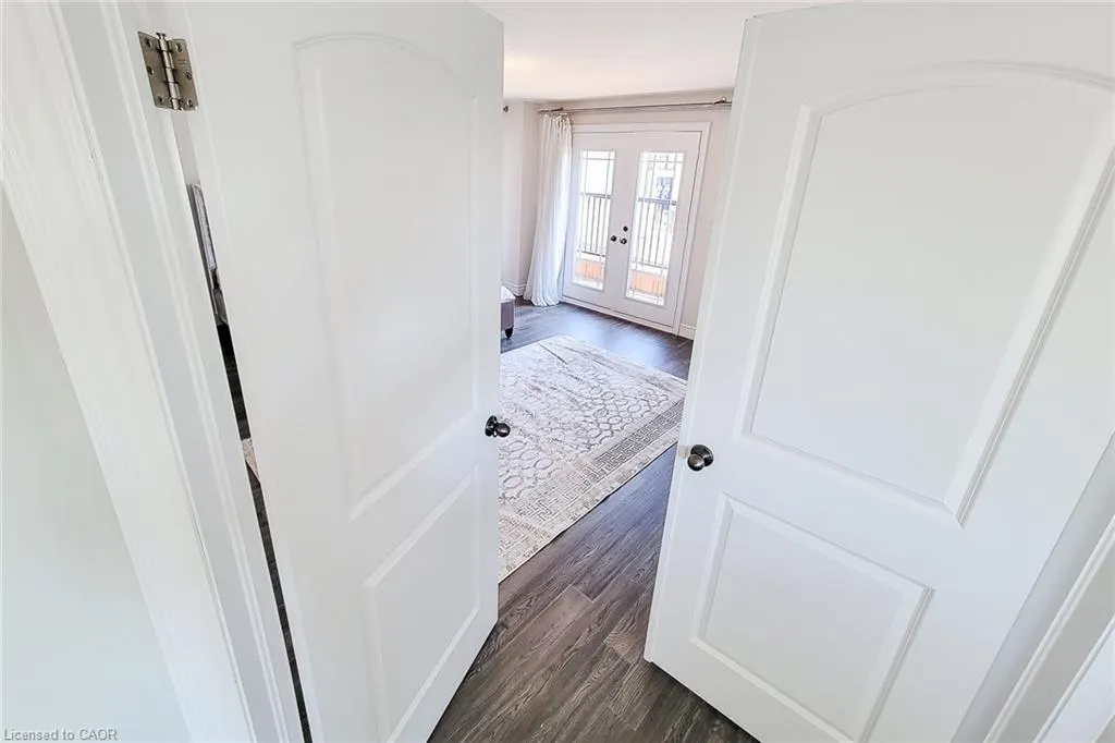1261 Mohawk Road W, #5