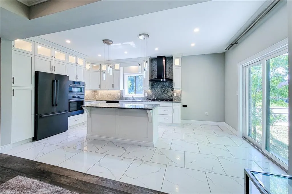 1261 Mohawk Road W, #5