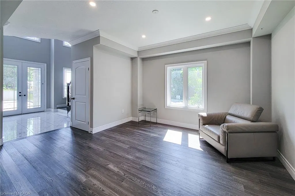 1261 Mohawk Road W, #5