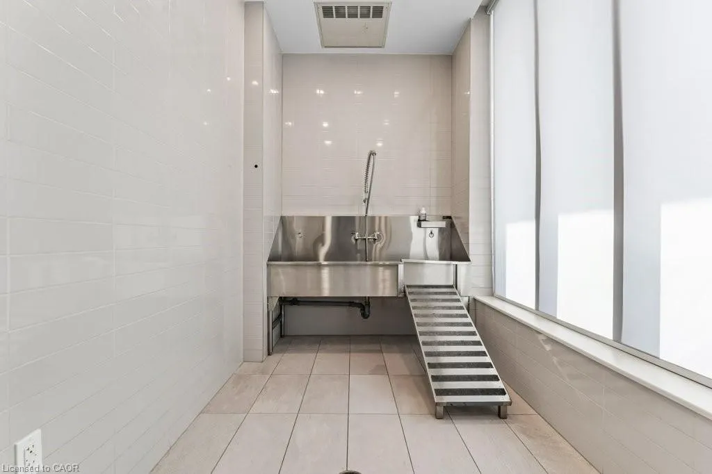 385 Winston Road, #1402