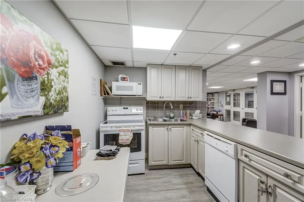 1237 North Shore Boulevard E, #906