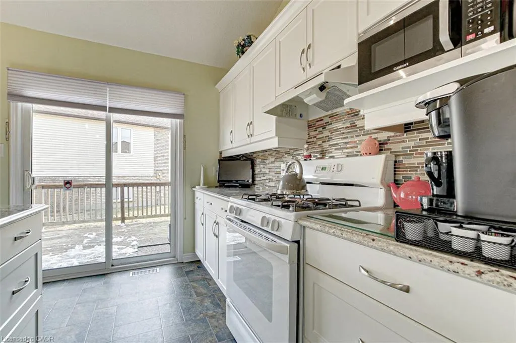 87 Donker Drive, #24